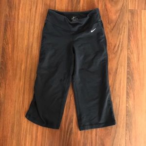 Nike women’s loose leggings